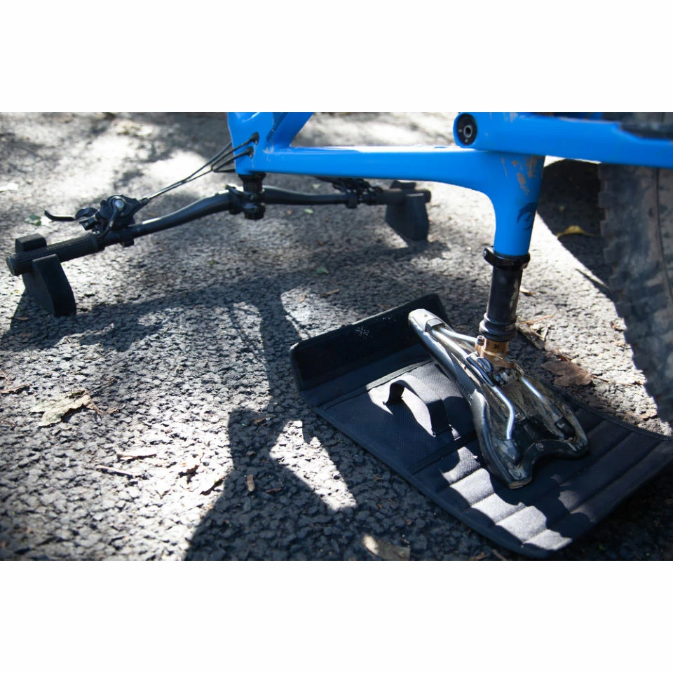 Hiplok Flipstand Portable Workstand 14 Hiplok Flipstand Portable Workstand – Image 12