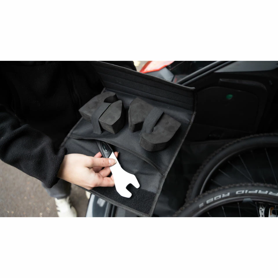 Hiplok Flipstand Portable Workstand 9 Hiplok Flipstand Portable Workstand – Image 7