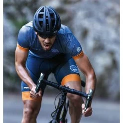 Casque Abus In-Vizz Ascent - Vert Et Noir 11 Casque Abus In-Vizz Ascent - Vert Et Noir -Promos SUPPORTS VÉLO Boutique casque abus in vizz ascent vert et noir 9